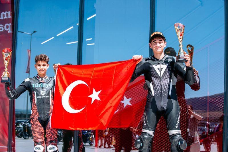 Sporcularımız Yoğun Mesai Harcadı